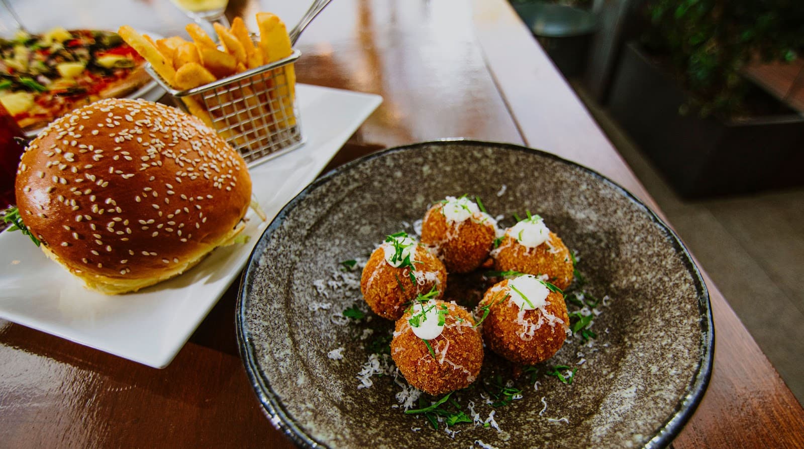 Darren's Small Bar — Burswood, Perth