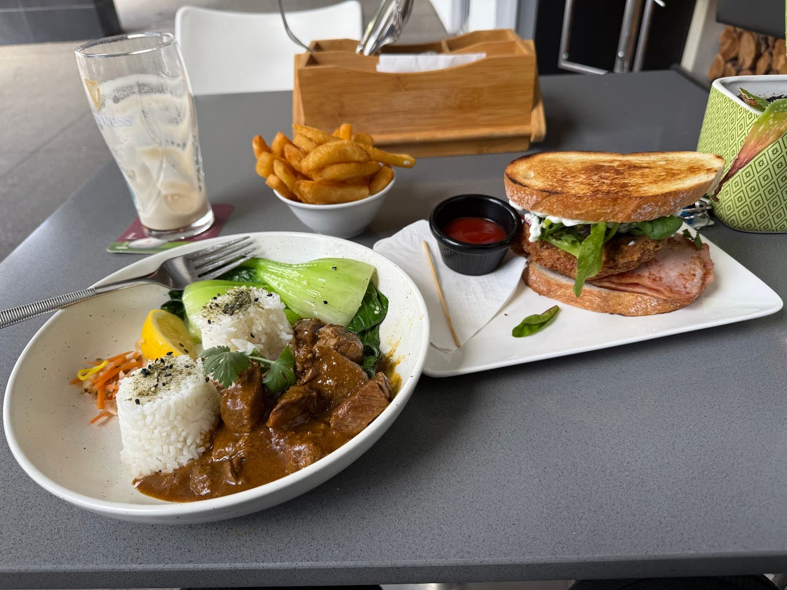 Darren's Small Bar — Burswood, Perth
