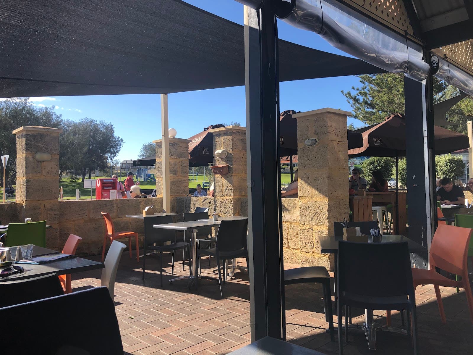 Sistas Burns Beach Cafe & Restaurant — Joondalup, Perth