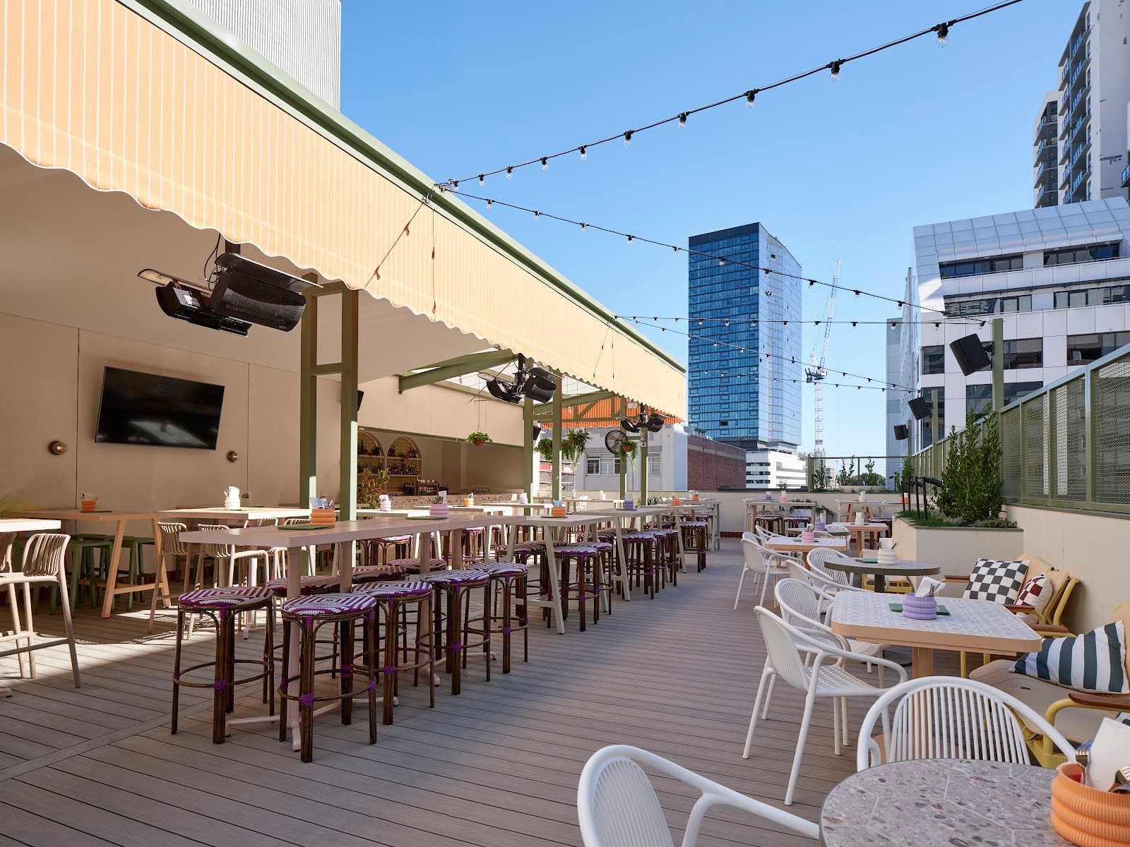 Lil's Rooftop Bar Perth — South Perth, Perth