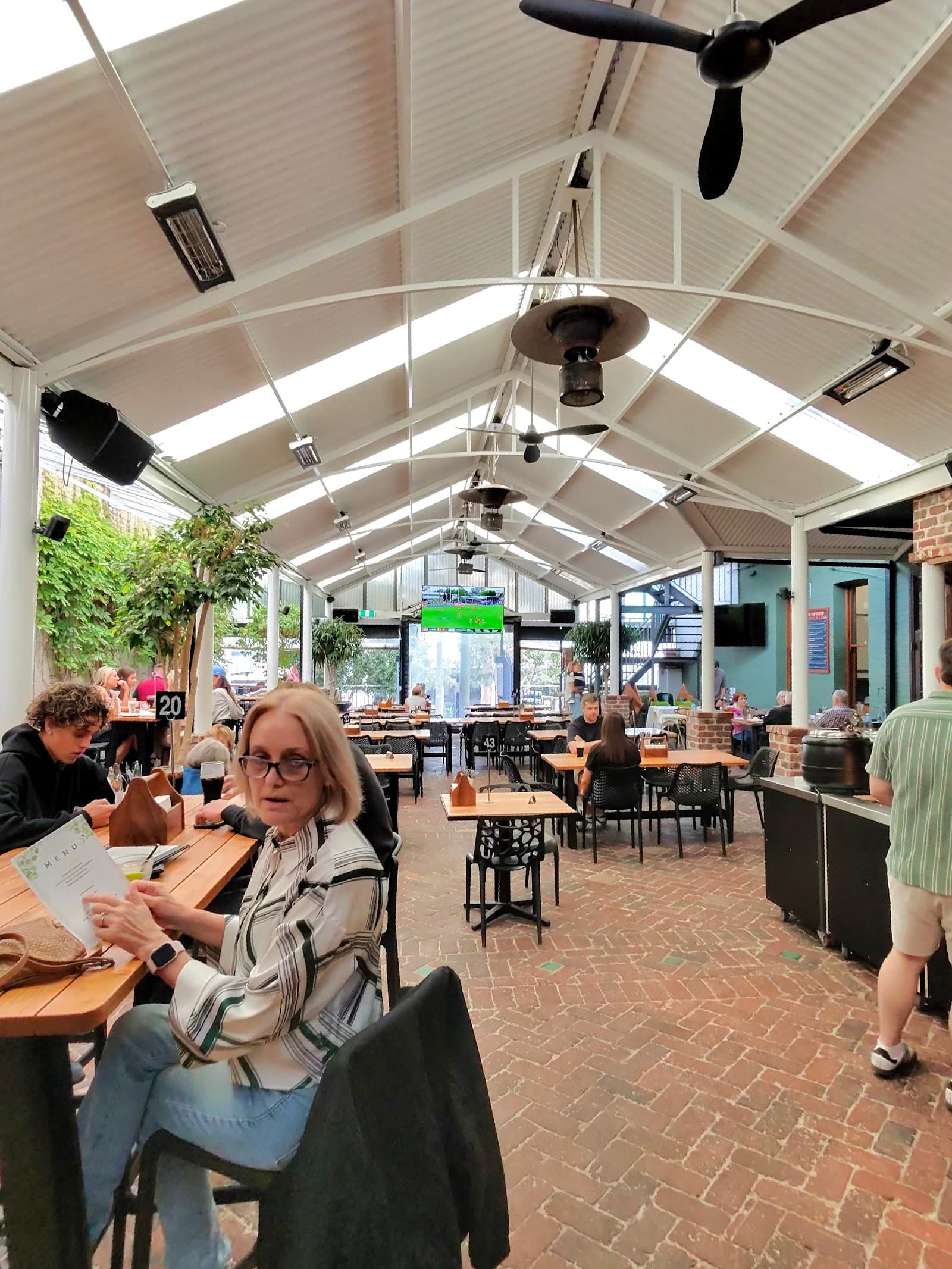 The Oxford Hotel — Leederville, Perth
