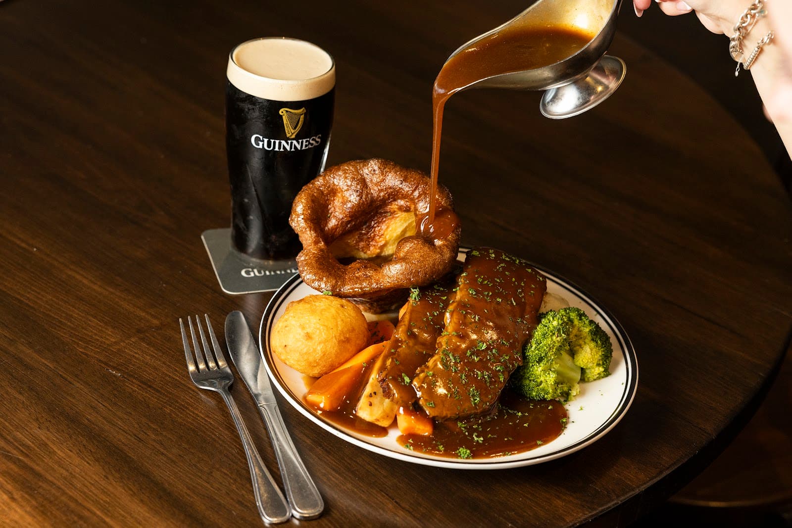 Molly's Irish Pub Vic Park — Victoria Park, Perth