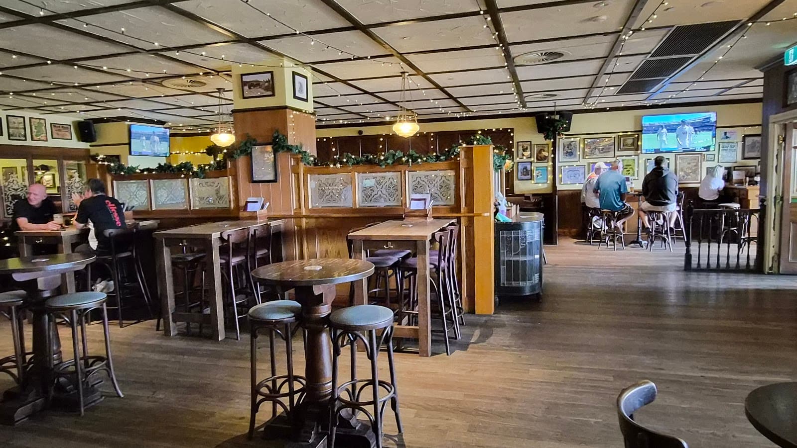 The Galway Hooker — Scarborough, Perth