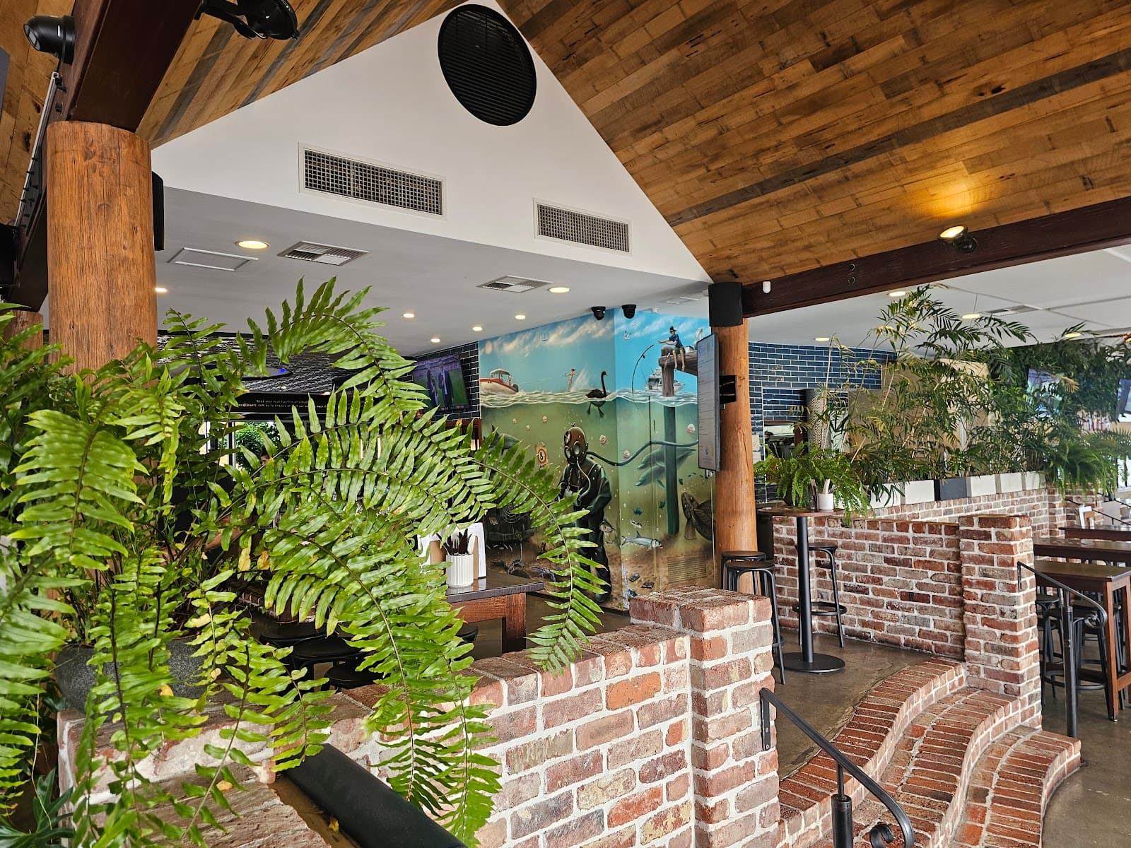 8 Knots Tavern — Fremantle, Perth
