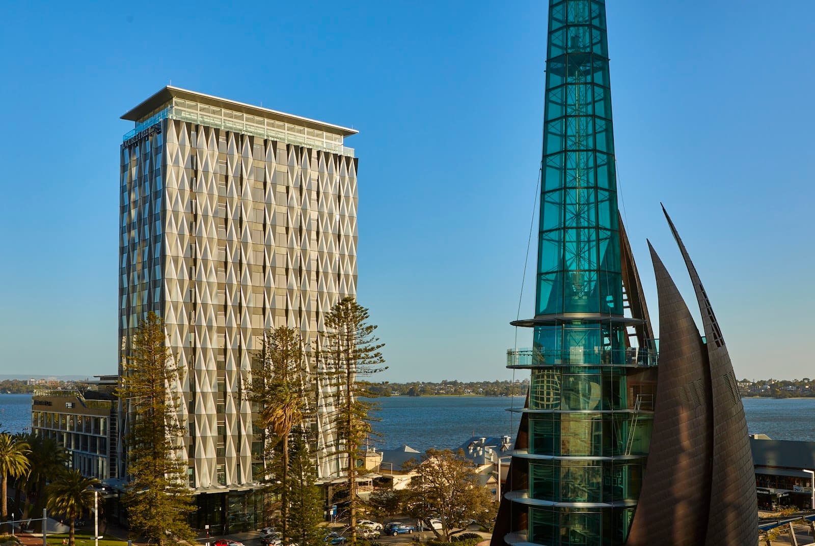 DoubleTree by Hilton Perth Waterfront — South Perth, Perth
