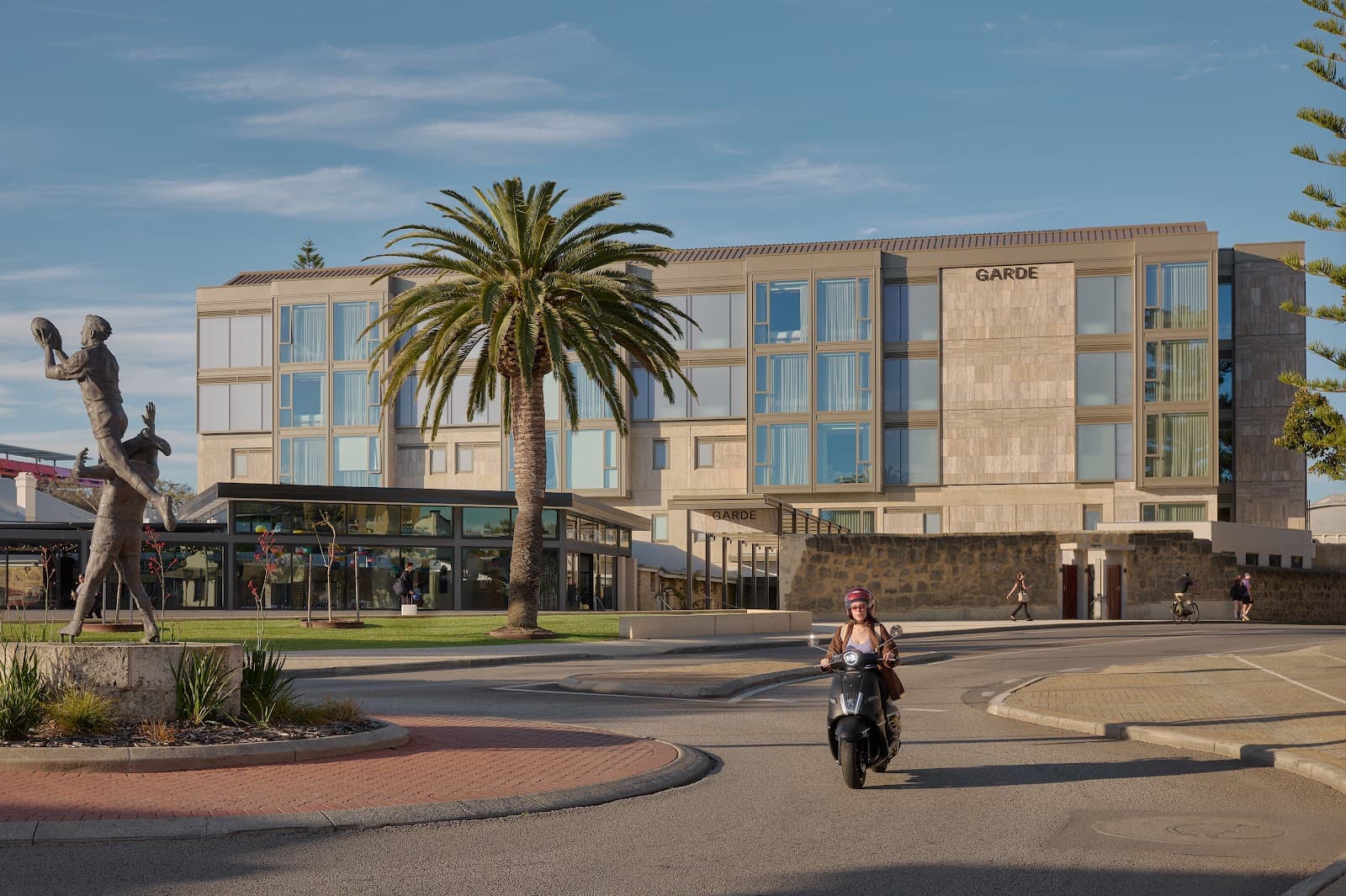 Garde Hotel (Warders Hotel) — Cottesloe, Perth
