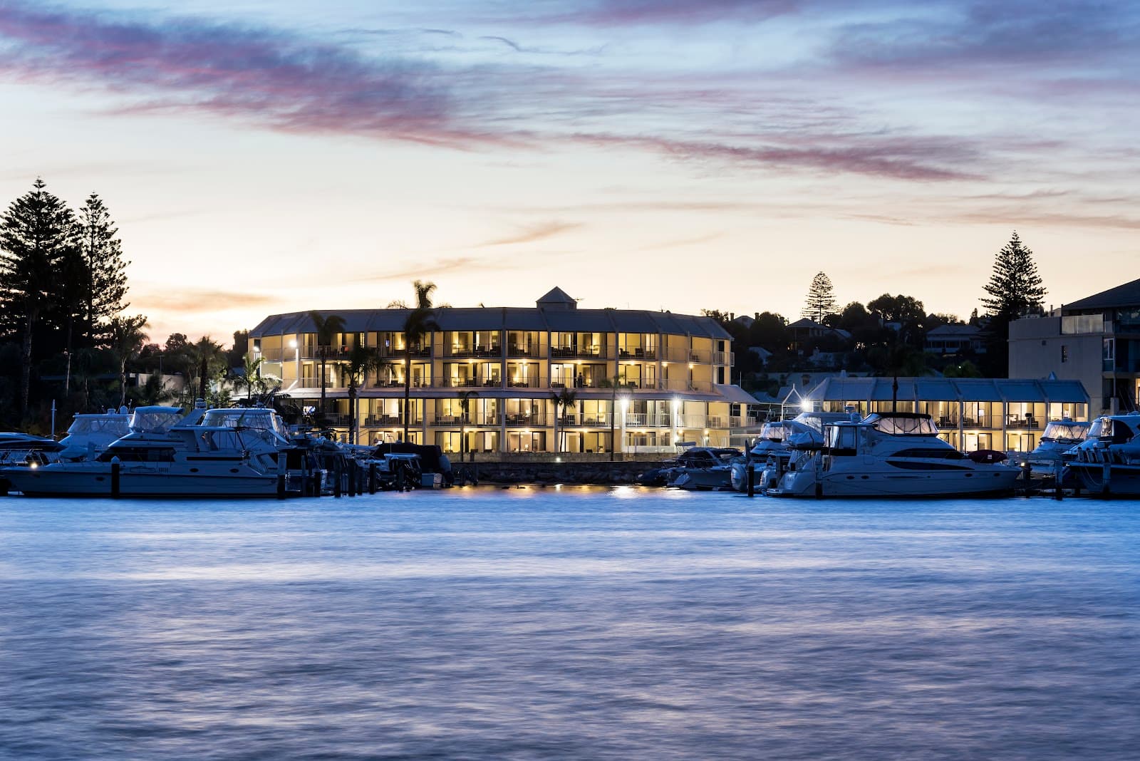 Pier 21 Apartment Hotel — Claremont, Perth