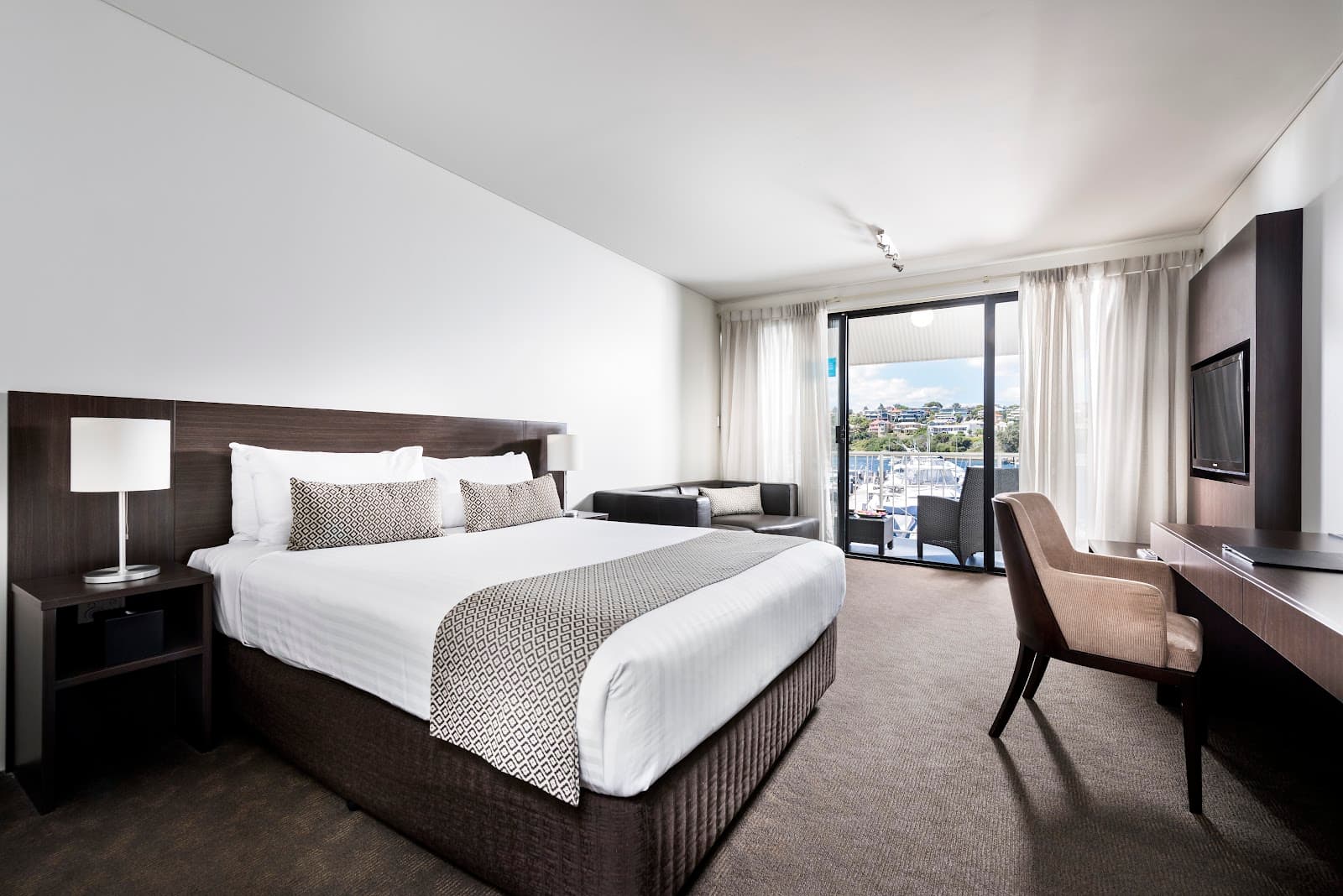 Pier 21 Apartment Hotel — Claremont, Perth