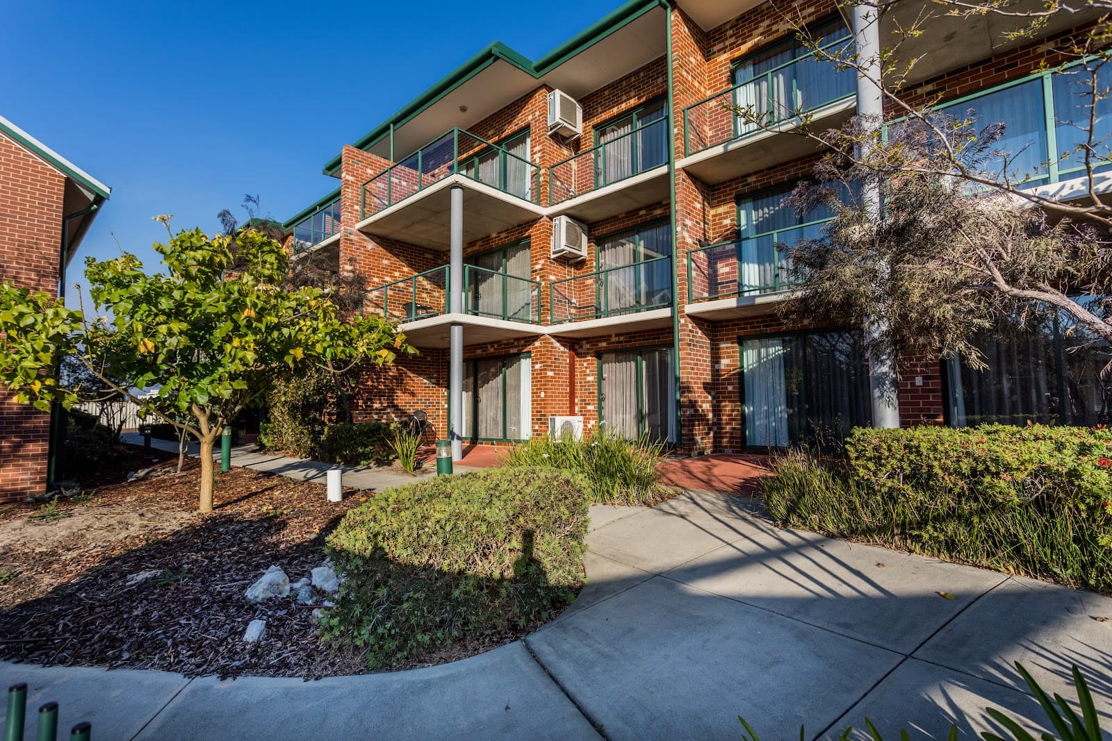 Perth Ascot Central Apartment Hotel — Burswood, Perth