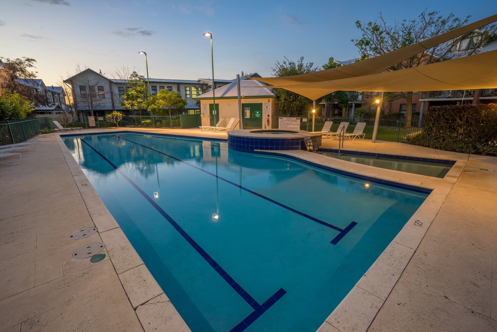 Perth Ascot Central Apartment Hotel — Burswood, Perth