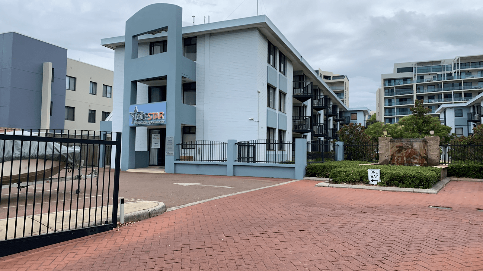 Lodestar Waterside Apartment Hotels — South Perth, Perth
