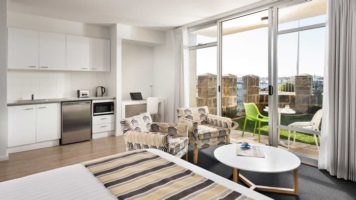 Be. Fremantle Serviced Apartments